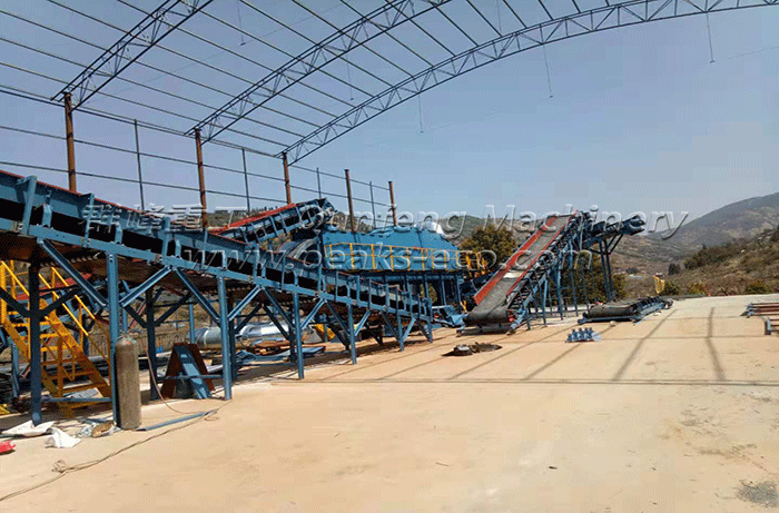 北京首创云南第二套垃圾分选线安装调试现场