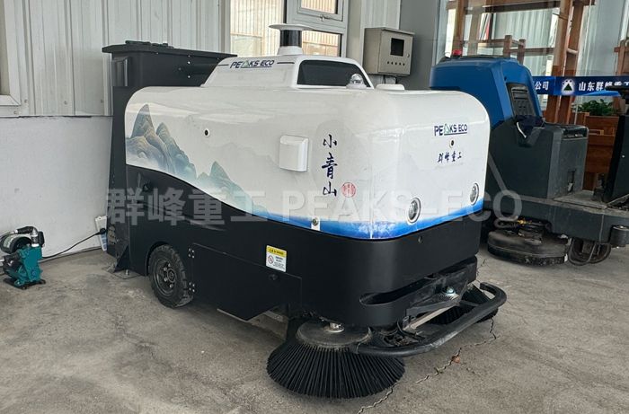 小青山无人驾驶扫地车