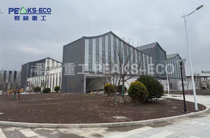 群峰重工助力慈溪城市环卫升级：竖式压缩工艺设备节前顺利安装